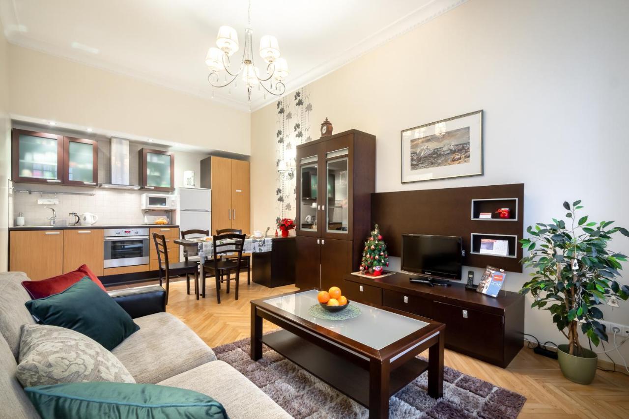 Classic Apartments In Old Town Talin Exterior foto